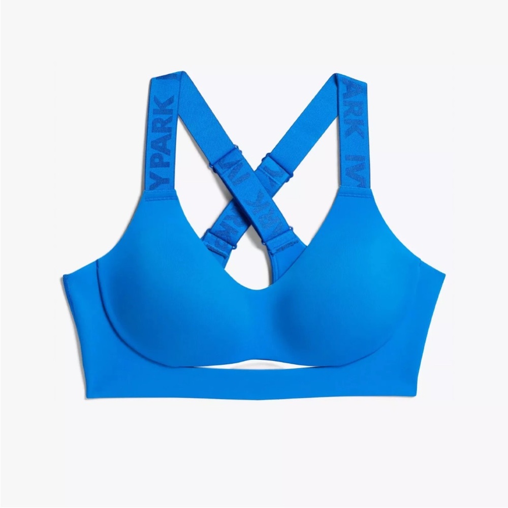 IVY PARK Blue Sports Bra with Cross-Back Design and Medium Coverage